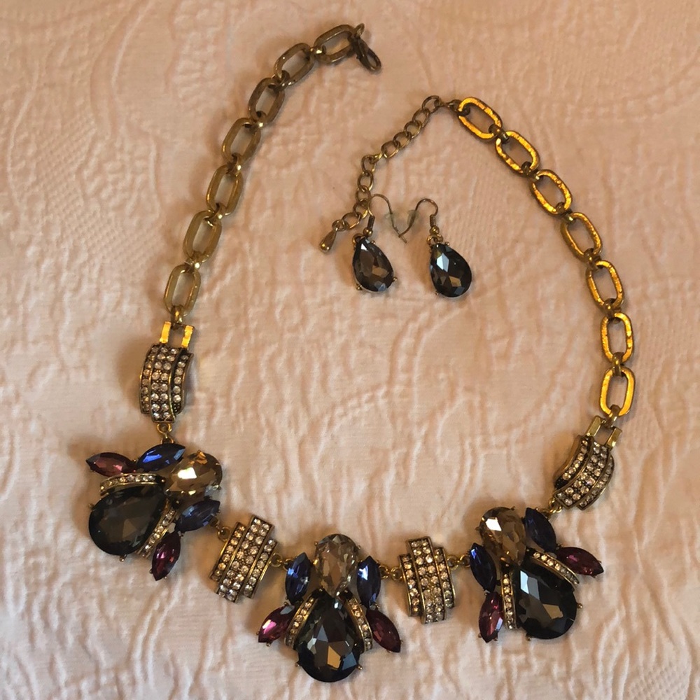 Statement Necklace with matching earrings